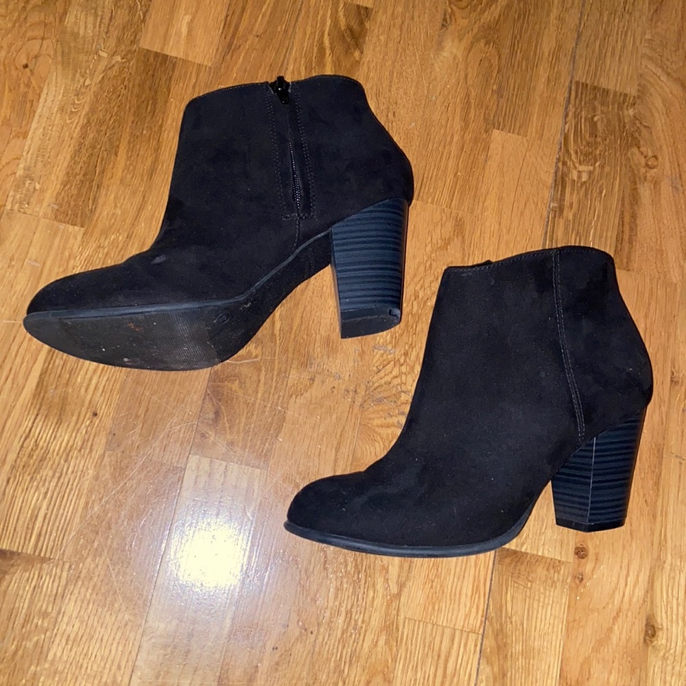 Old Navy Black Ankle Booties